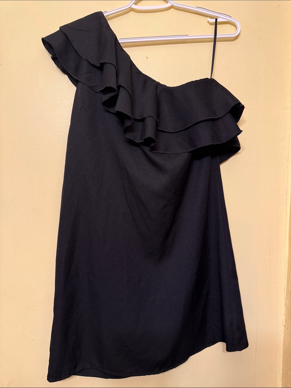 SHEIN Black One-Shoulder Ruffle Dress